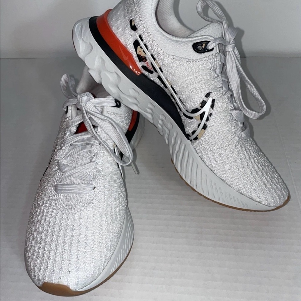 Brand New woman’s Nike React Infinity Run FK3 size 8